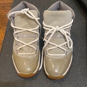 Jordan’s mens -9.5